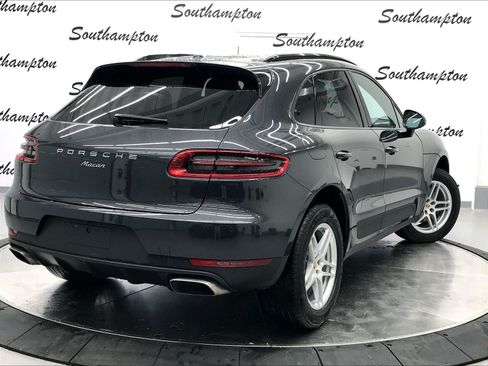 Used 2018 Porsche Macan AWD/4WD image 6