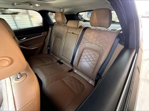 Used 2023 Jaguar F-PACE S AWD/4WD image 34