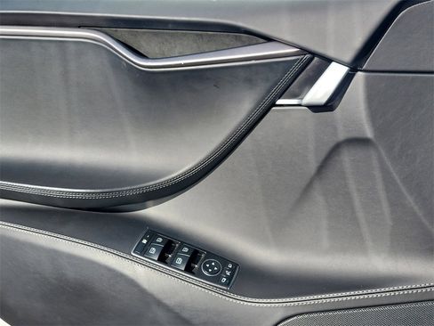 Used 2021 Tesla Model S Long Range image 11