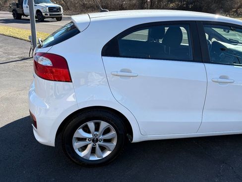 Used 2016 Kia Rio EX image 3