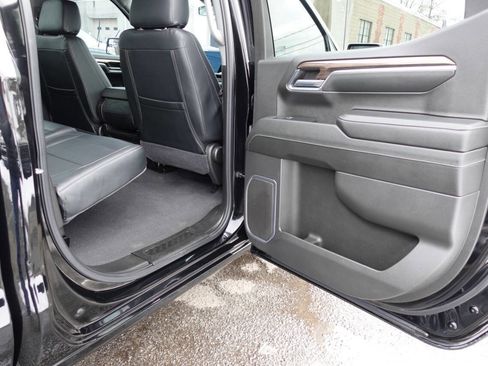 Used 2023 Chevrolet Silverado 1500 LT image 25