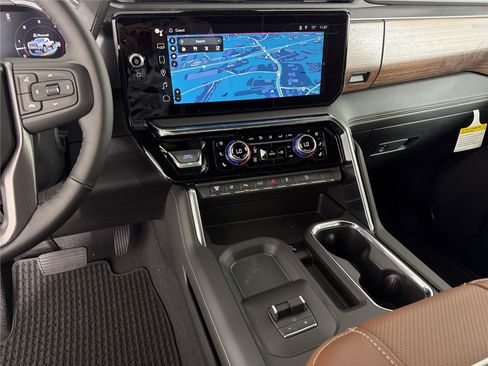 New 2026 GMC Sierra 2500 Denali Ultimate AWD/4WD image 27