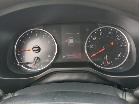 Used 2020 Toyota RAV4 LE image 14