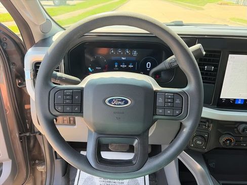 Used 2026 Ford F350 XLT w/ XLT Premium Package AWD/4WD image 10