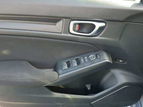 Used 2022 Honda Civic Sport image 12