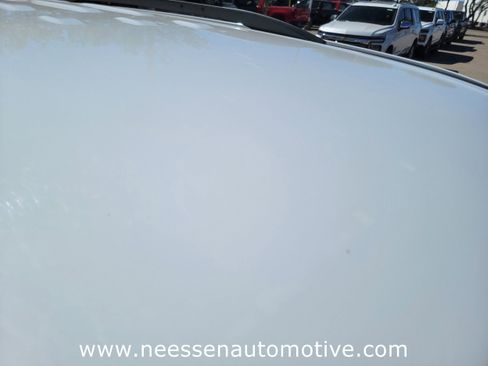 Used 2025 GMC Acadia Elevation image 8