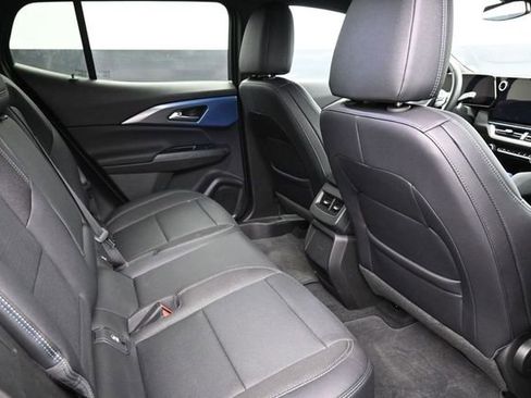 Used 2025 Chevrolet Equinox EV LT w/ Convenience Package FWD image 15