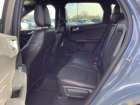 Certified 2024 Ford Escape ST-Line w/ Tech Pack #1 image 9