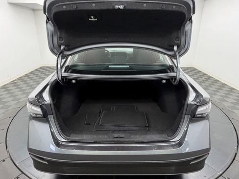 Used 2026 Nissan Sentra SV w/ Floor Mat Package FWD image 15