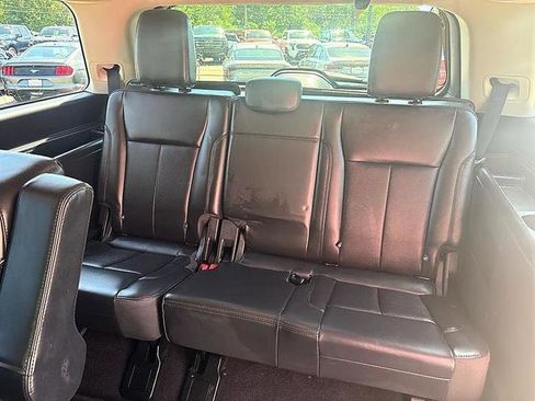 Used 2024 Ford Expedition XLT RWD image 54