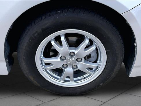 Used 2010 Toyota Prius Five image 10