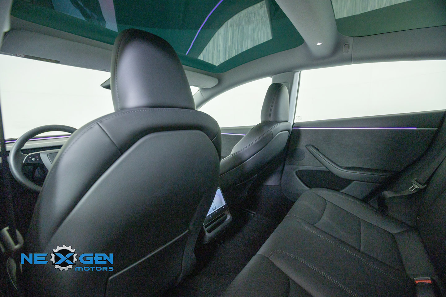 Used 2025 Tesla Model 3 Long Range AWD/4WD image 23