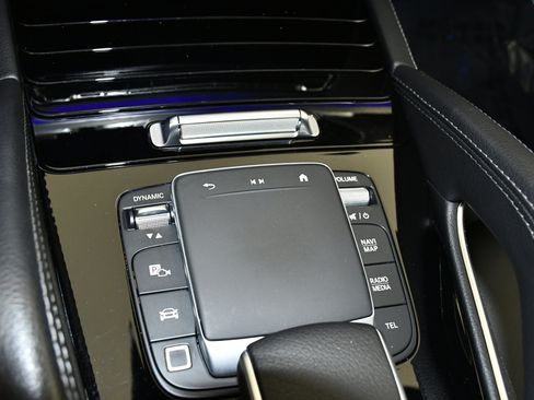 Used 2025 Mercedes-Benz GLS 450 4MATIC image 29