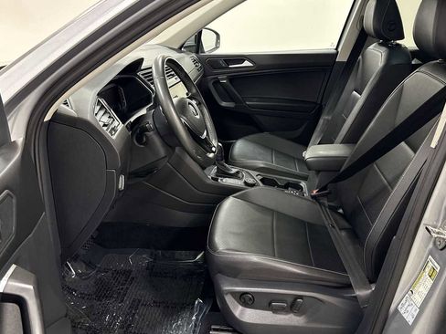 Used 2021 Volkswagen Tiguan SEL image 13