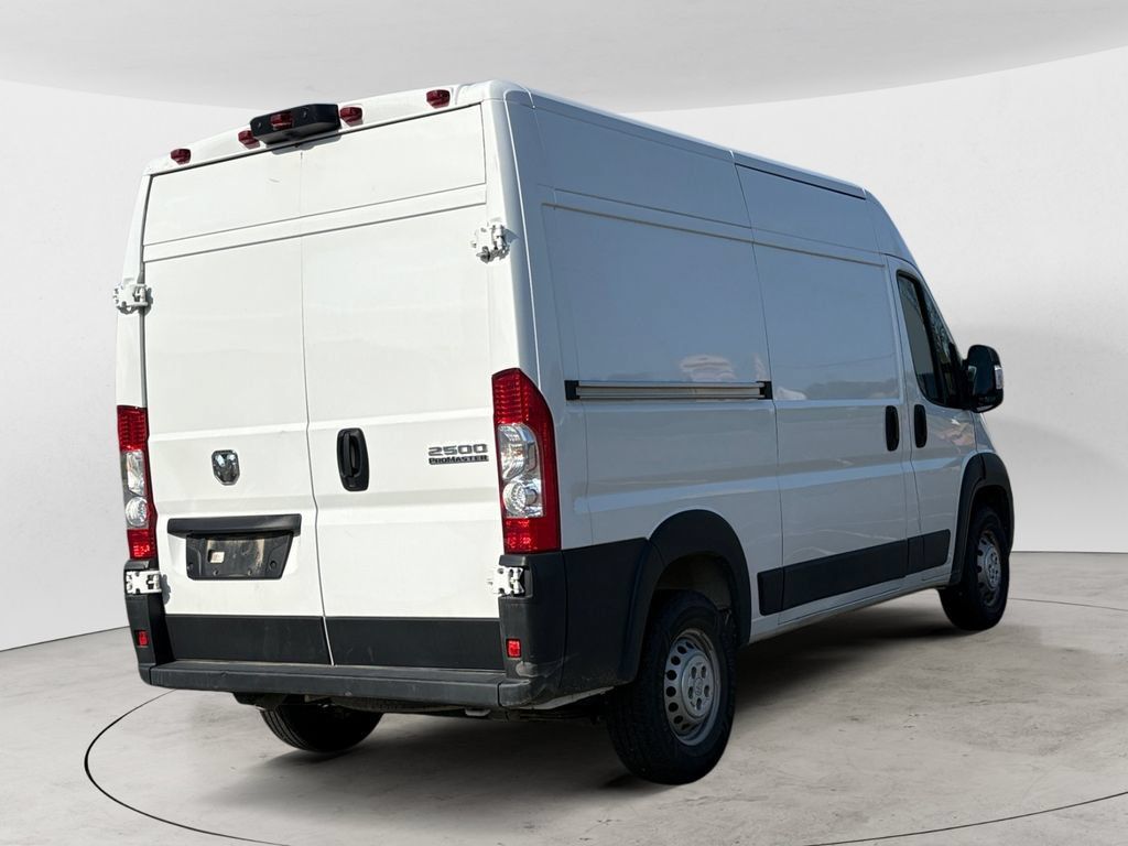 Used 2025 RAM ProMaster 2500 w/ Convenience Group FWD image 3
