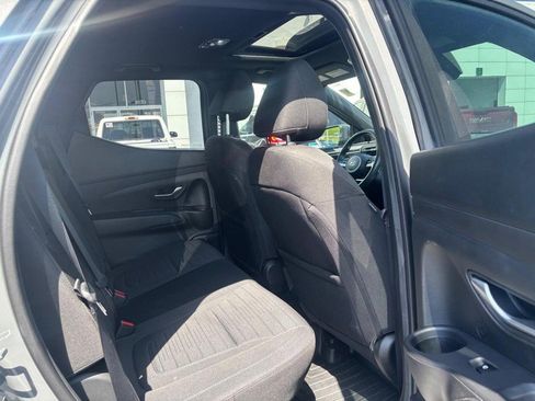 Used 2022 Hyundai Santa Cruz SEL Premium AWD/4WD image 12