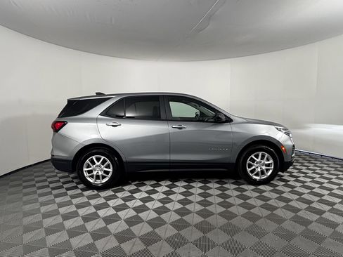 Used 2024 Chevrolet Equinox LS w/ LS Convenience Package image 11