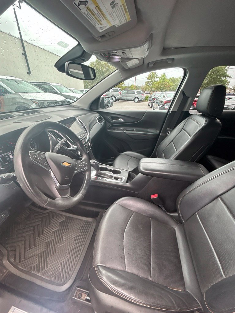 Used 2018 Chevrolet Equinox Premier FWD image 12