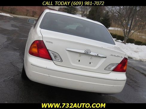 Used 2000 Toyota Avalon XL image 20