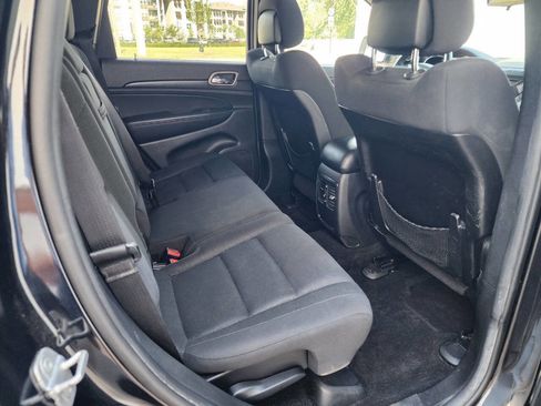 Used 2014 Jeep Grand Cherokee Laredo w/ Quick Order Package 23E image 16