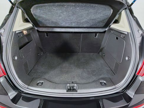 Used 2022 Buick Encore Preferred w/ Safety Package image 25