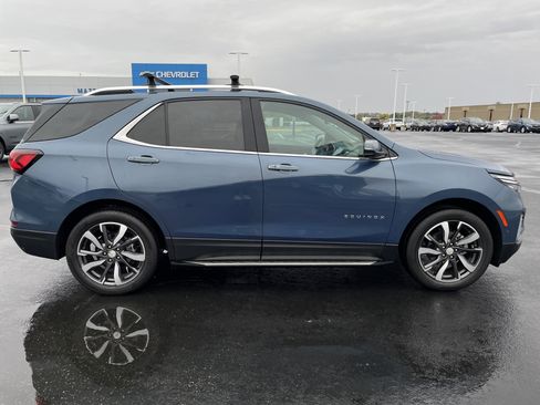 Used 2024 Chevrolet Equinox Premier image 6