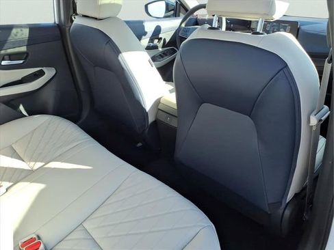 New 2026 Nissan Sentra SL w/ Floor Mat Package FWD image 15