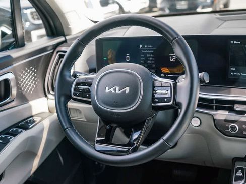 Certified 2025 Kia Sorento EX AWD/4WD image 14