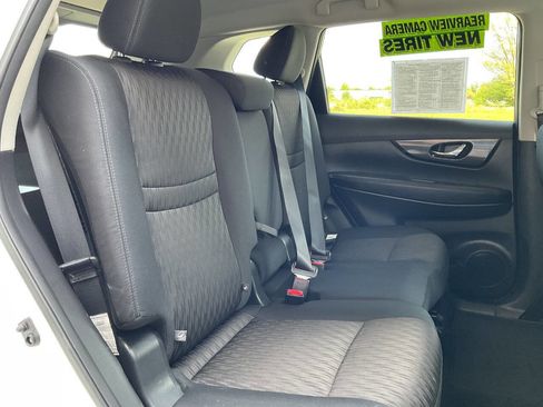 Used 2017 Nissan Rogue SV w/ Midnight Edition Package AWD/4WD image 33