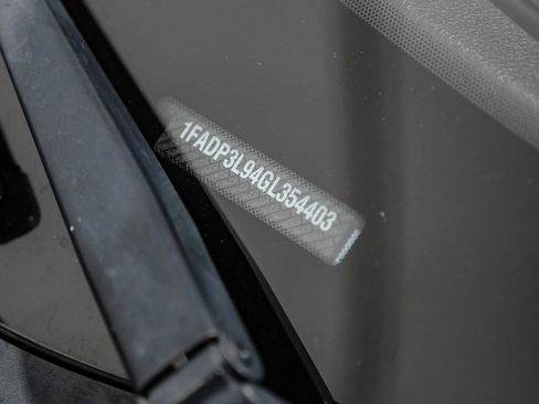 Used 2016 Ford Focus ST w/ Equipment Group 402A image 70