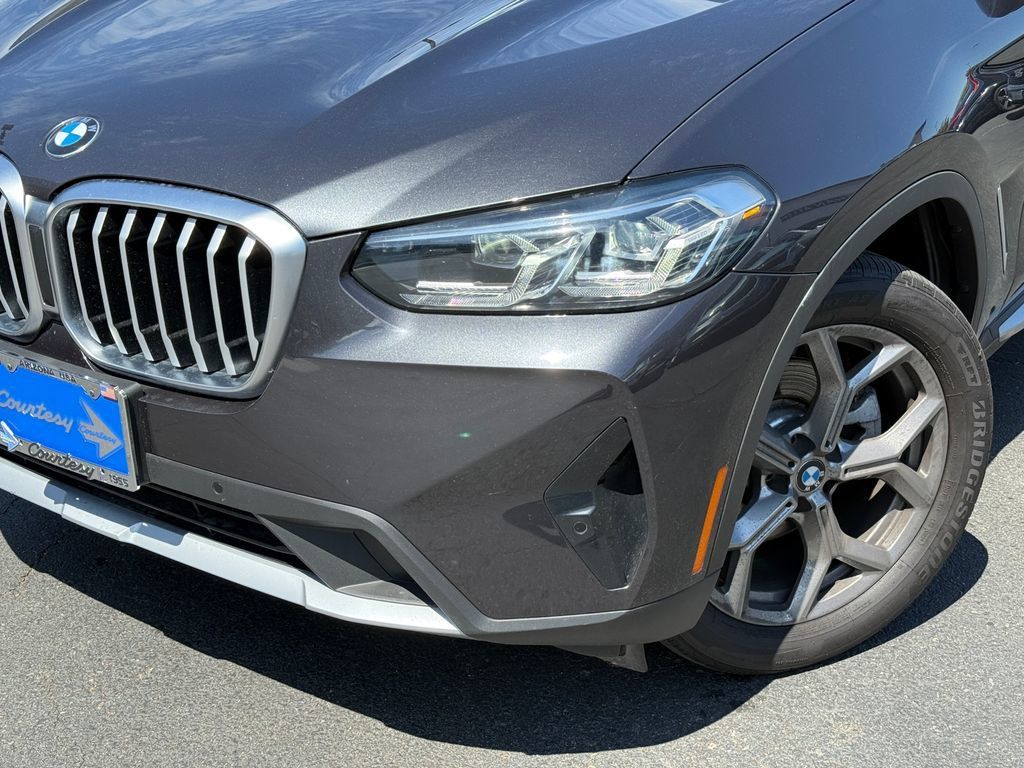 Used 2024 BMW X3 sDrive30i RWD image 3