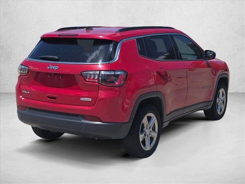 Used 2024 Jeep Compass Trailhawk AWD/4WD image 5