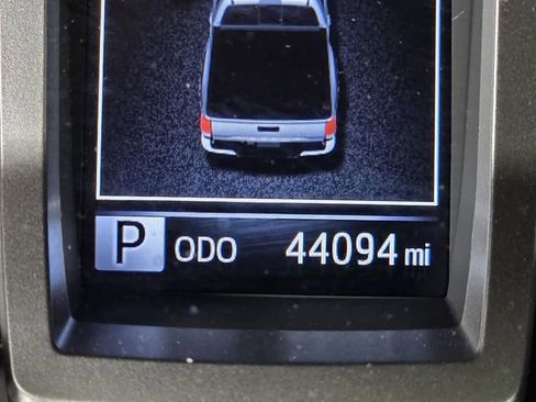 Certified 2022 Toyota Tacoma SR5 image 32