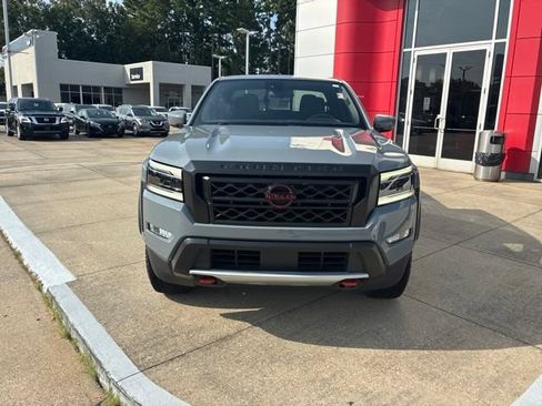 Used 2023 Nissan Frontier Pro-X w/ Technology Package RWD image 2