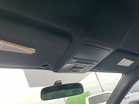 Used 2016 Honda Accord Sport image 18