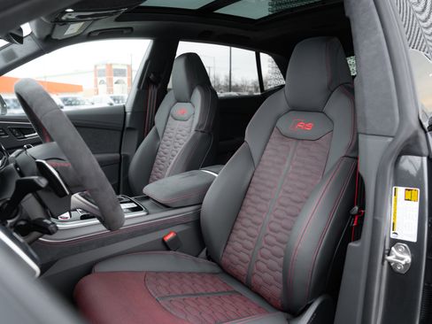 New 2026 Audi RS Q8 performance image 29