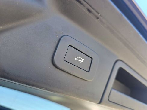 Used 2023 Land Rover Range Rover Velar HST AWD/4WD image 15
