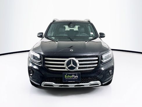 Used 2025 Mercedes-Benz GLB 250 4MATIC image 2