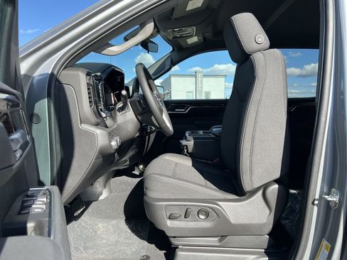 New 2026 GMC Sierra 1500 Elevation image 13