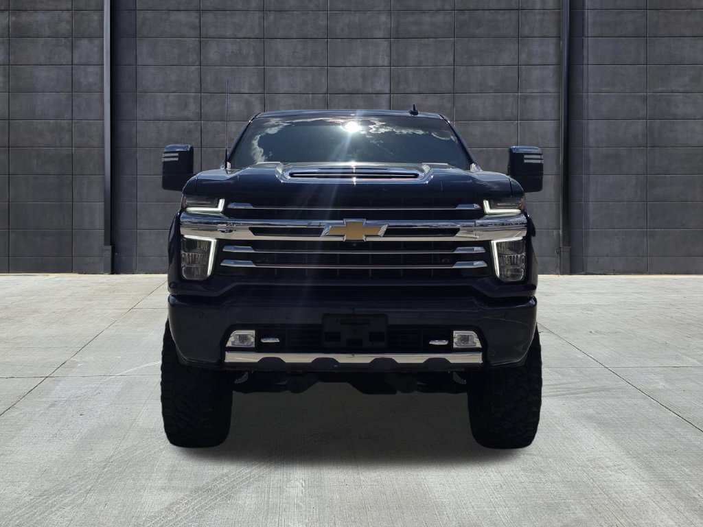 Used 2022 Chevrolet Silverado 2500 High Country w/ Safety Package II AWD/4WD image 2