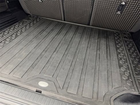 Used 2022 Land Rover Defender 110 X-Dynamic SE image 77