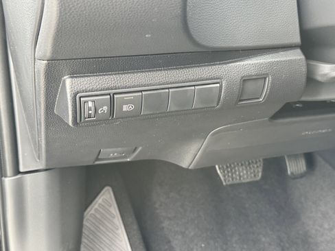 New 2026 Toyota Corolla SE FWD image 17