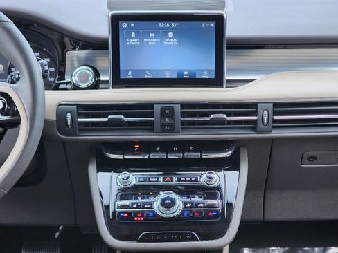 Used 2022 Lincoln Corsair Standard w/ Equipment Group 101A image 26