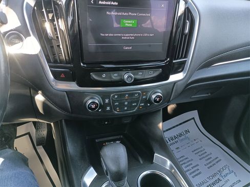 Used 2022 Chevrolet Traverse LT image 24