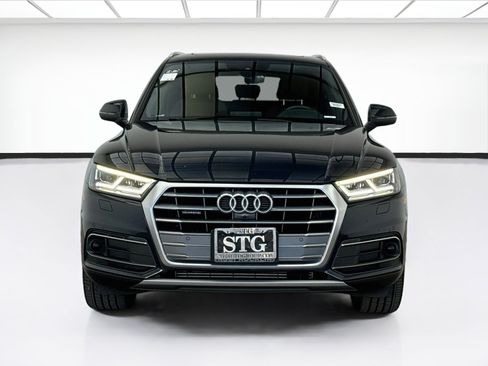 Used 2020 Audi Q5 Prestige w/ Prestige Package AWD/4WD image 2