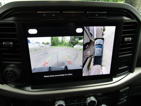 Used 2024 Ford F150 XLT AWD/4WD image 12