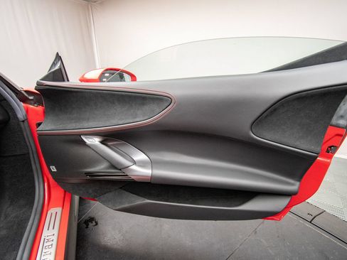 Used 2022 Ferrari SF90 Stradale AWD/4WD image 32