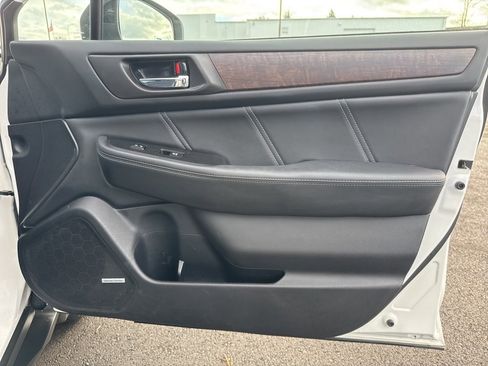 Used 2019 Subaru Outback 2.5i Limited w/ Popular Package #2 image 28