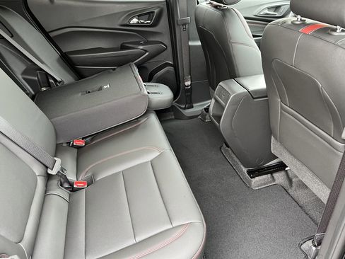 New 2026 Chevrolet Trax RS w/ Sunroof Package image 22