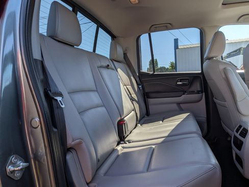 Used 2019 Honda Ridgeline RTL image 9